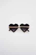 Load image into Gallery viewer, Lola Sunglasses - Black
