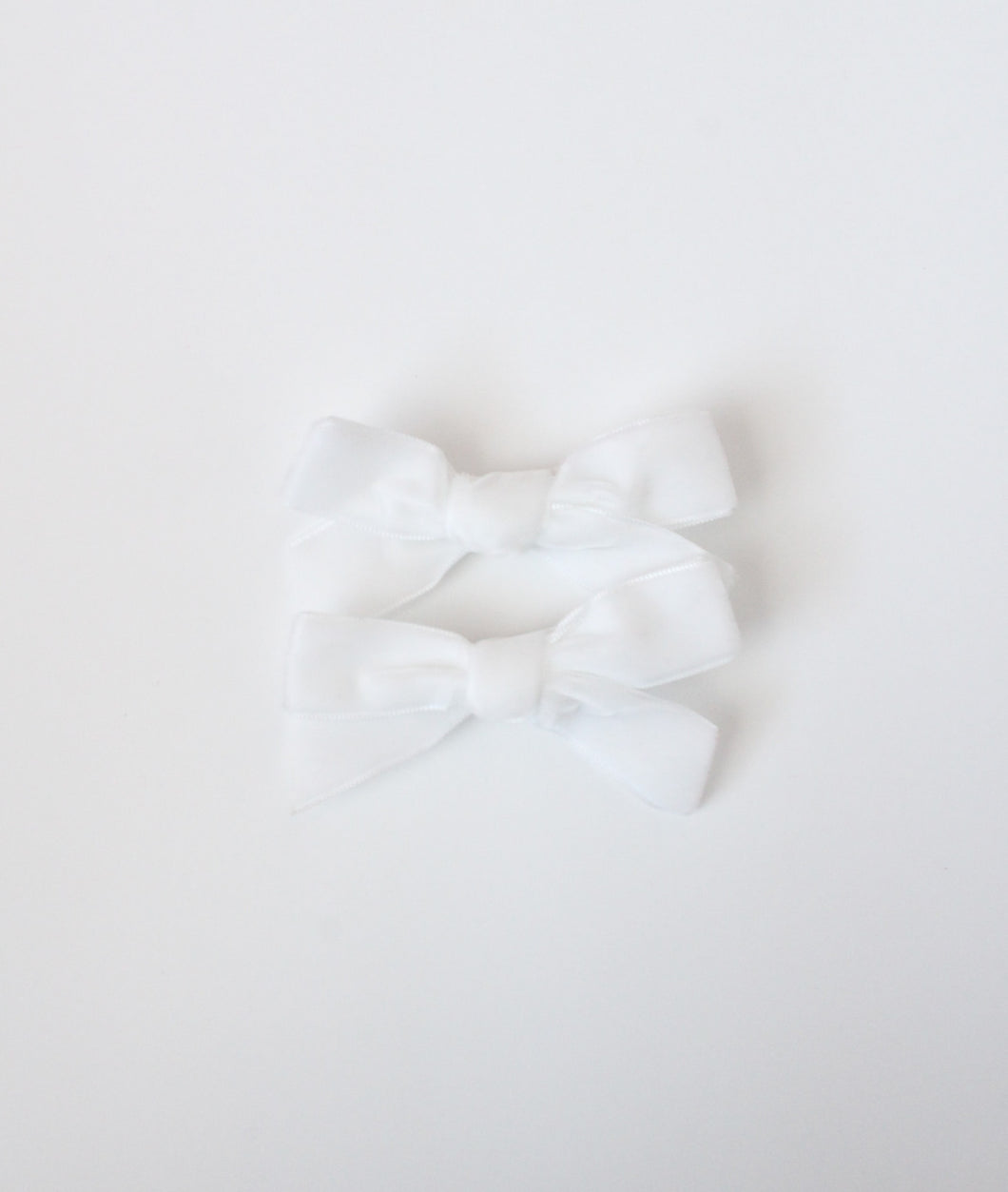 Pigtail Bows - Snow
